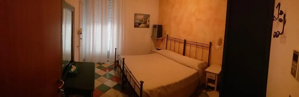 Hotel Carol Rimini 3*,